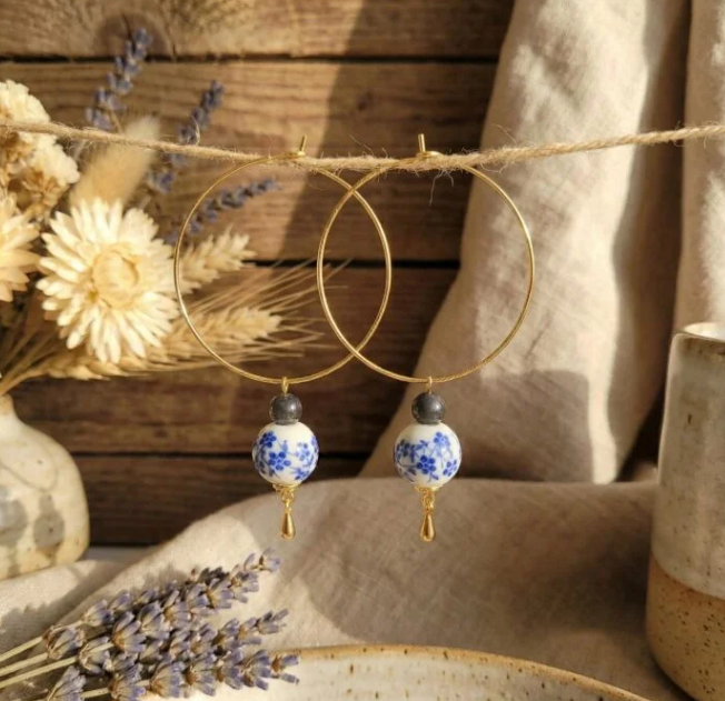 Créoles Dorées « Porcelaine Japonisante » — Céramique & Labradorite